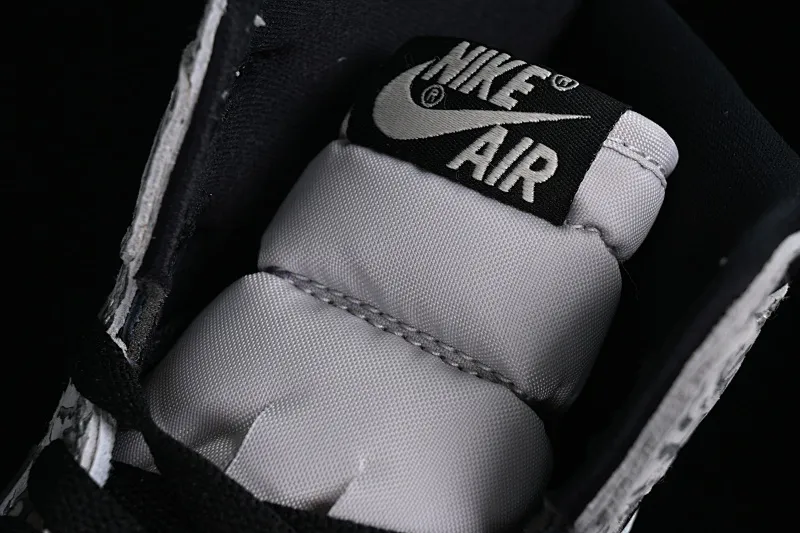 All categories Air Jordan Jordan series basketball shoes Air Jordan 1 High Pure original Air Jordan 1 High OG "White Cement" AJ1 Joe 1 elephant pattern high-top basketball shoes DZ5485-052